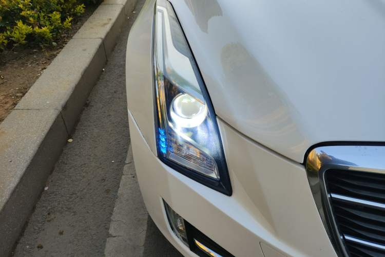 Used Cadillac ATS-L 2017 28T Tech Edition Right Front Headlight