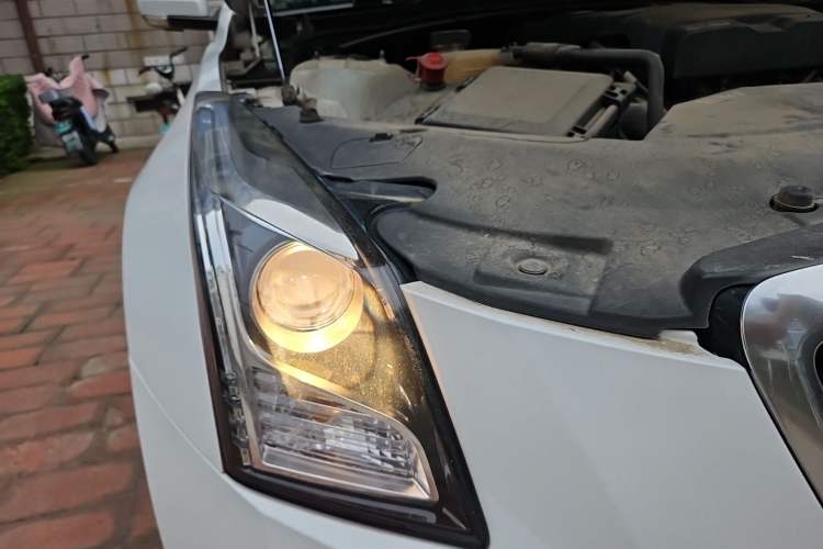 Used Cadillac ATS-L 2017 28T Fashion Edition Right Front Headlight