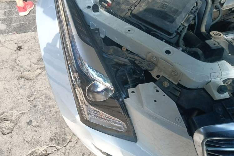 Used Cadillac ATS-L 2017 28T Fashion Edition Right Front Headlight