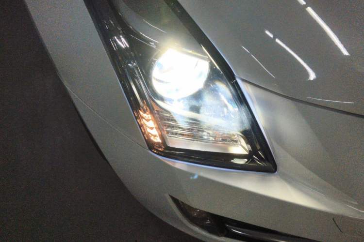 Used Cadillac ATS-L 2017 28T Fashion Edition Right Front Headlight