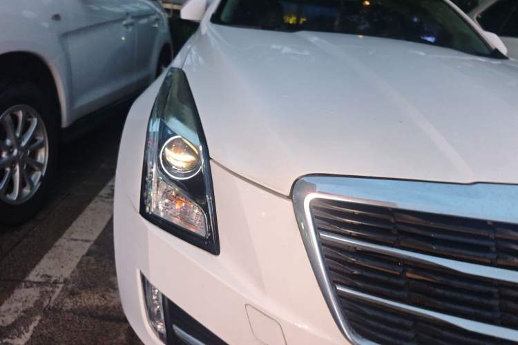 Used Cadillac ATS-L 2017 28T Fashion Edition Right Front Headlight