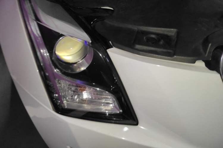 Used Cadillac ATS-L 2017 28T Fashion Edition Right Front Headlight