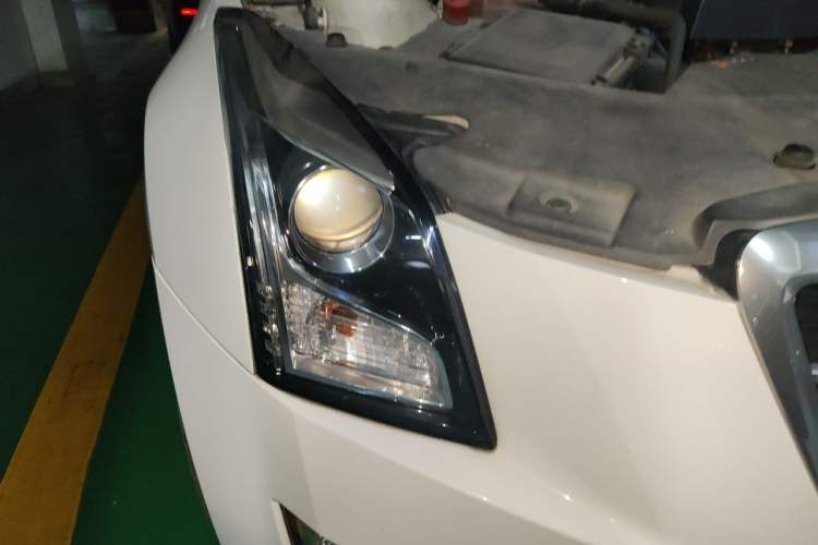 Used Cadillac ATS-L 2017 28T Fashion Edition Right Front Headlight