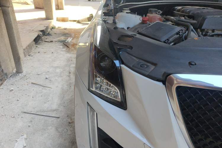 Used Cadillac ATS-L 2017 28T Fashion Edition Right Front Headlight