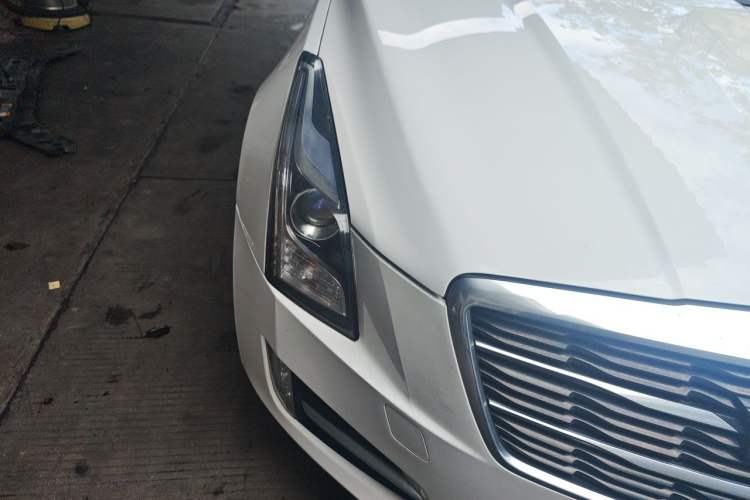 Used Cadillac ATS-L 2017 28T Fashion Edition Right Front Headlight