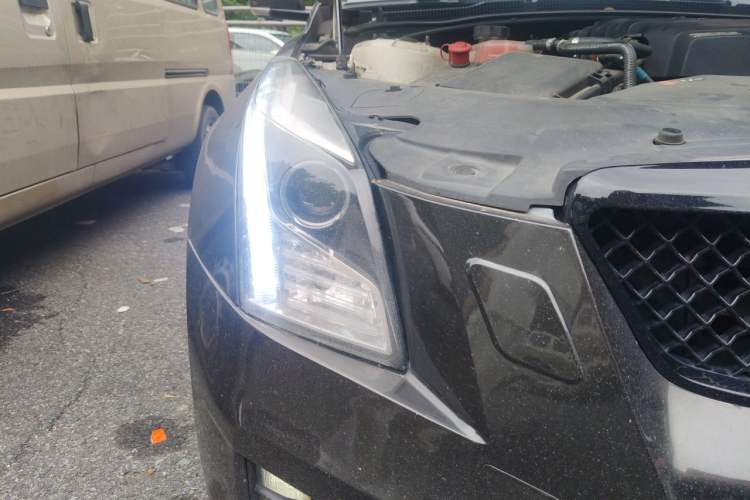 Used Cadillac ATS-L 2017 28T Fashion Edition Right Front Headlight