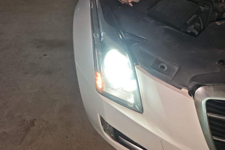 Used Cadillac ATS-L 2017 28T Fashion Edition Right Front Headlight