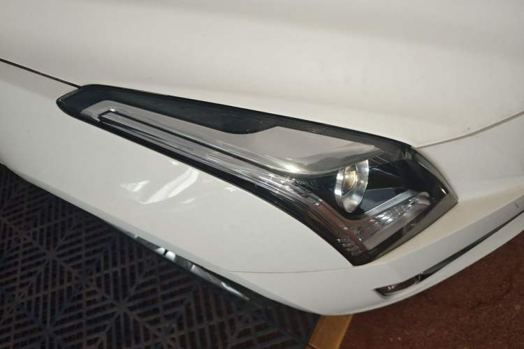 Used Cadillac ATS-L 2017 28T Tech Edition Right Front Headlight