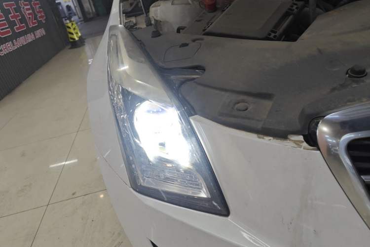 Used Cadillac ATS-L 2017 28T Fashion Edition Right Front Headlight