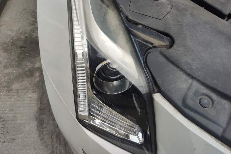 Used Cadillac ATS-L 2017 28T Fashion Edition Right Front Headlight
