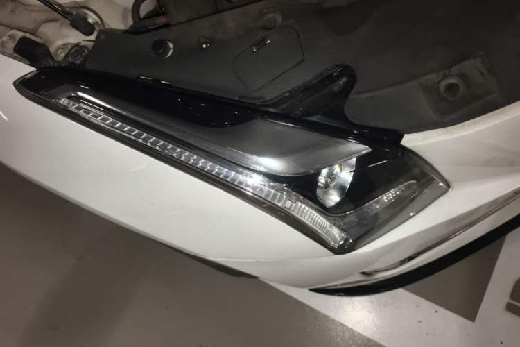 Used Cadillac ATS-L 2017 28T Tech Edition Right Front Headlight