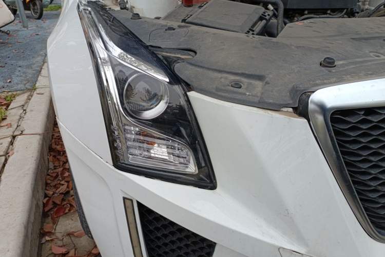 Used Cadillac ATS-L 2017 28T Fashion Edition Right Front Headlight