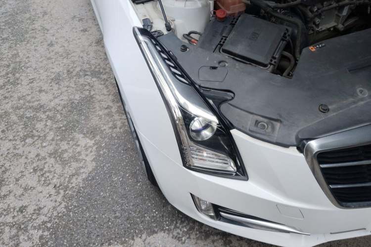Used Cadillac ATS-L 2017 28T Fashion Edition Right Front Headlight