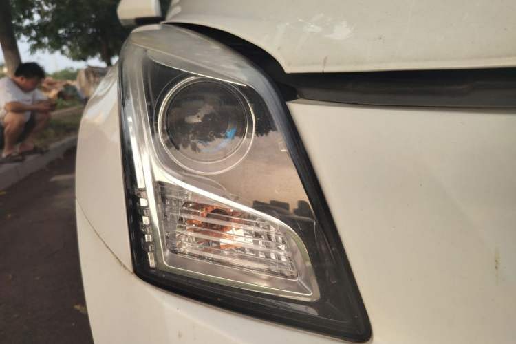 Used Cadillac ATS-L 2017 28T Tech Edition Right Front Headlight