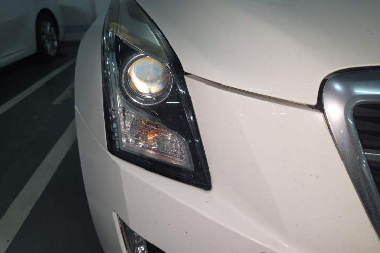 Used Cadillac ATS-L 2017 28T Fashion Edition Right Front Headlight
