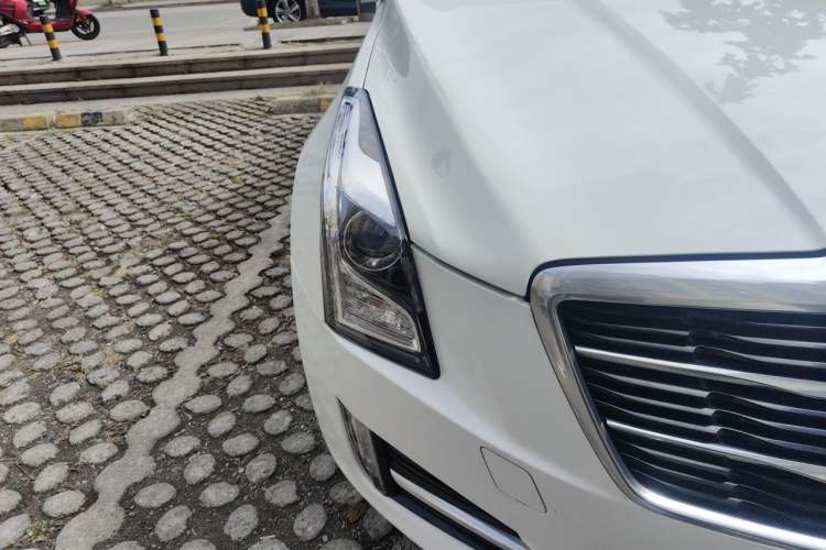Used Cadillac ATS-L 2017 28T Fashion Edition Right Front Headlight