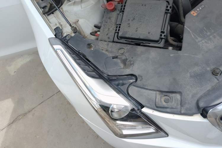 Used Cadillac ATS-L 2017 28T Tech Edition Right Front Headlight