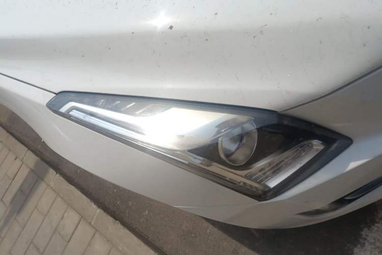 Used Cadillac ATS-L 2017 28T Fashion Edition Right Front Headlight