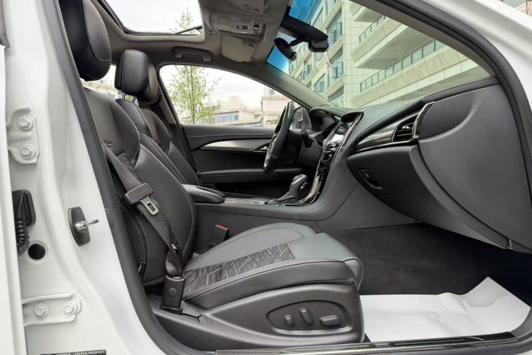 Used Cadillac ATS-L 2017 28T Tech Edition Right Front Seat
