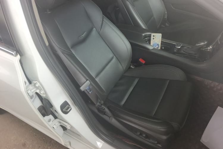 Used Cadillac ATS-L 2017 28T Tech Edition Right Front Seat