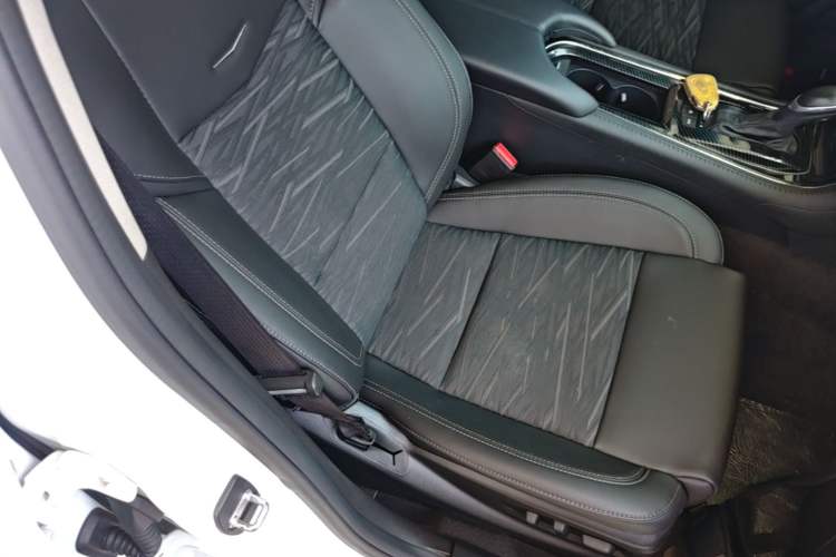 Used Cadillac ATS-L 2017 28T Tech Edition Right Front Seat