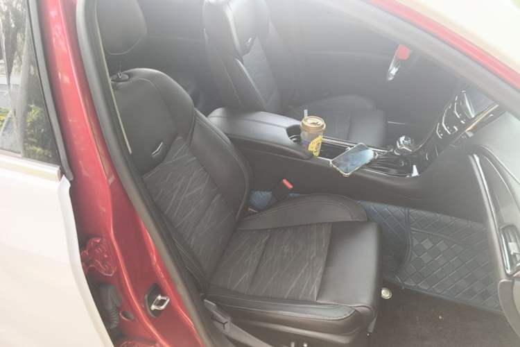Used Cadillac ATS-L 2017 28T Tech Edition Right Front Seat