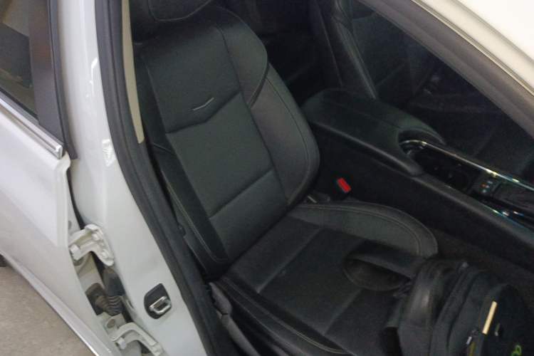 Used Cadillac ATS-L 2017 28T Fashion Edition Right Front Seat