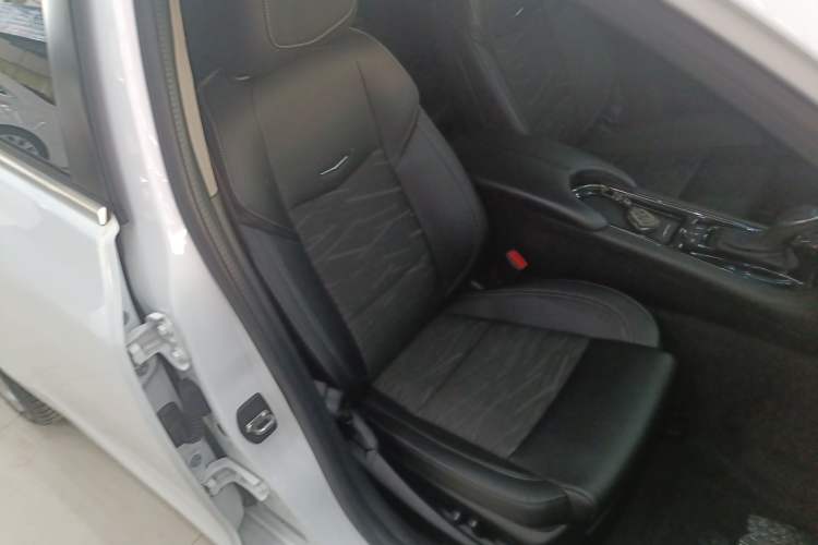 Used Cadillac ATS-L 2017 28T Tech Edition Right Front Seat
