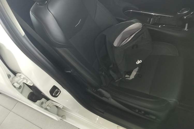Used Cadillac ATS-L 2017 28T Fashion Edition Right Front Seat