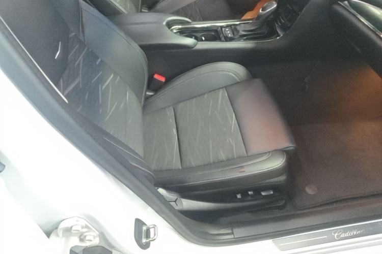 Used Cadillac ATS-L 2017 28T Tech Edition Right Front Seat