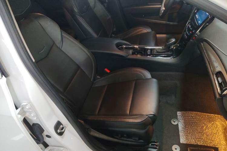 Used Cadillac ATS-L 2017 28T Fashion Edition Right Front Seat