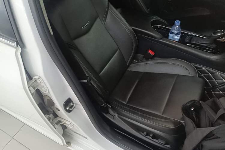 Used Cadillac ATS-L 2017 28T Fashion Edition Right Front Seat