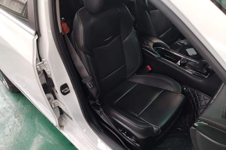 Used Cadillac ATS-L 2017 28T Fashion Edition Right Front Seat
