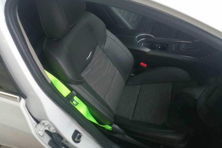Used Cadillac ATS-L 2017 28T Tech Edition Right Front Seat