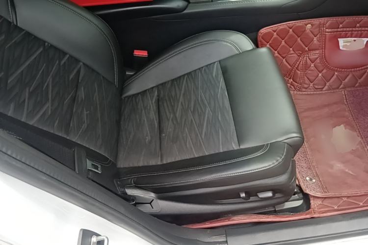 Used Cadillac ATS-L 2017 28T Tech Edition Right Front Seat