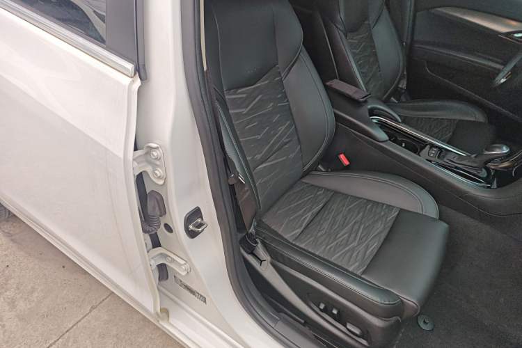 Used Cadillac ATS-L 2017 28T Tech Edition Right Front Seat