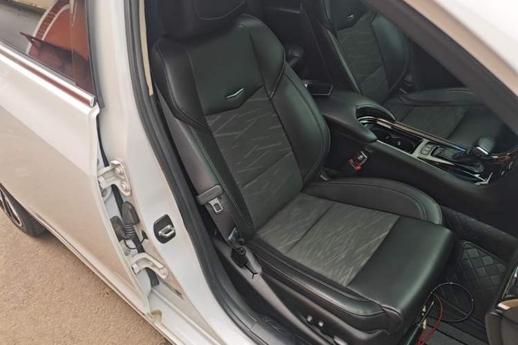 Used Cadillac ATS-L 2017 28T Tech Edition Right Front Seat