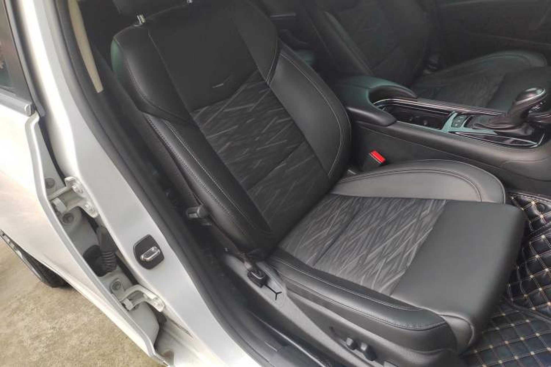 Used Cadillac ATS-L 2017 28T Tech Edition Right Front Seat