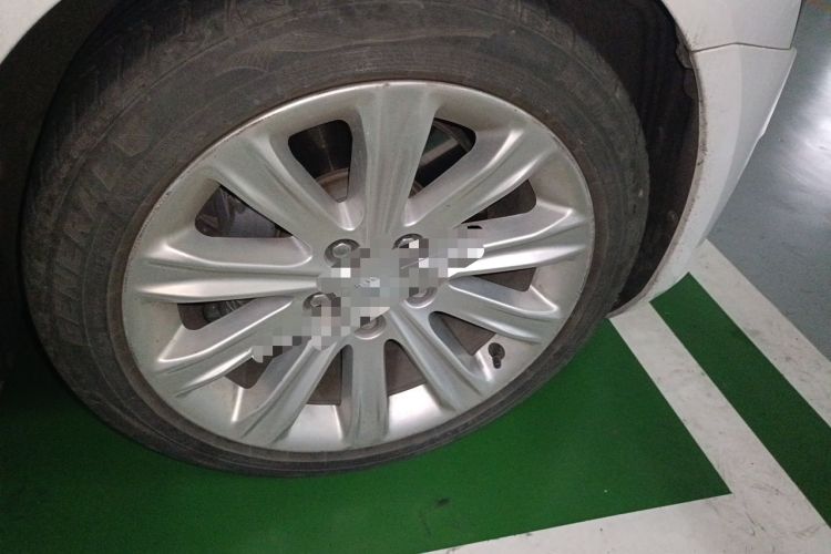 Used Cadillac ATS-L 2017 28T Fashion Edition Right Front Wheel Hub