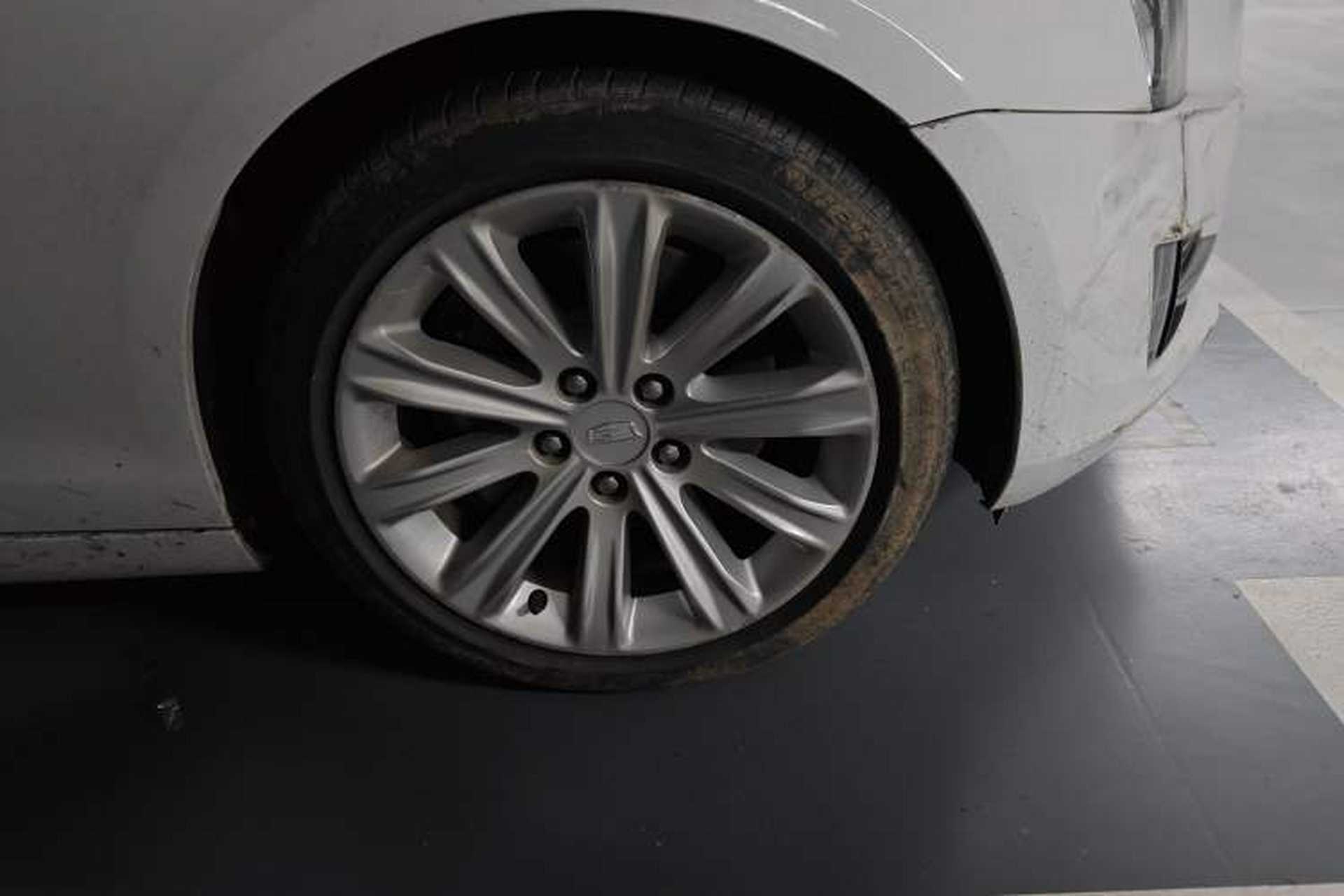 Used Cadillac ATS-L 2017 28T Fashion Edition Right Front Wheel Hub