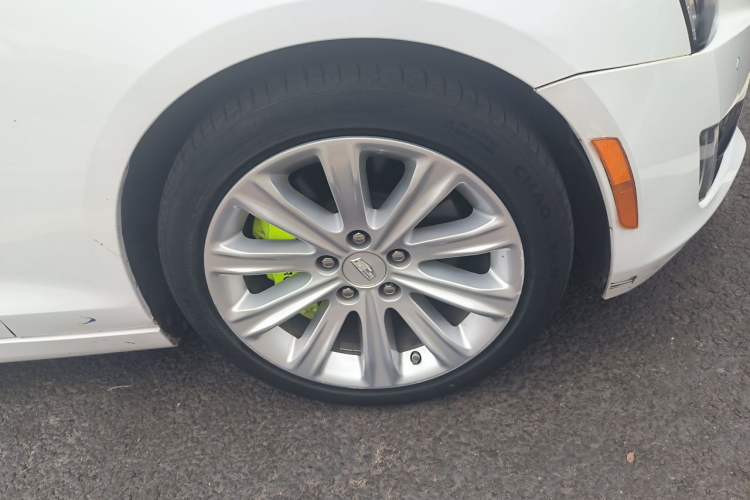Used Cadillac ATS-L 2017 28T Tech Edition Right Front Wheel Hub