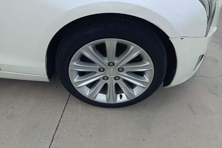 Used Cadillac ATS-L 2017 28T Tech Edition Right Front Wheel Hub