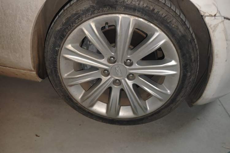 Used Cadillac ATS-L 2017 28T Fashion Edition Right Front Wheel Hub