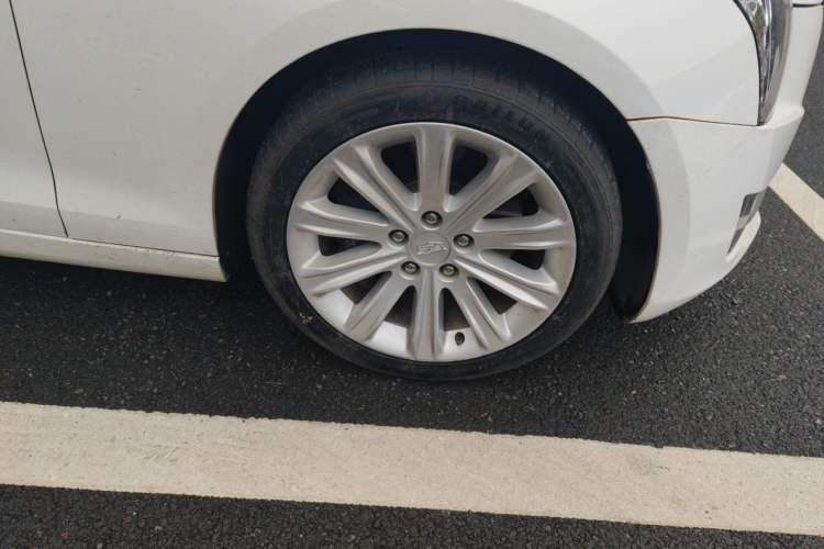 Used Cadillac ATS-L 2017 28T Fashion Edition Right Front Wheel Hub