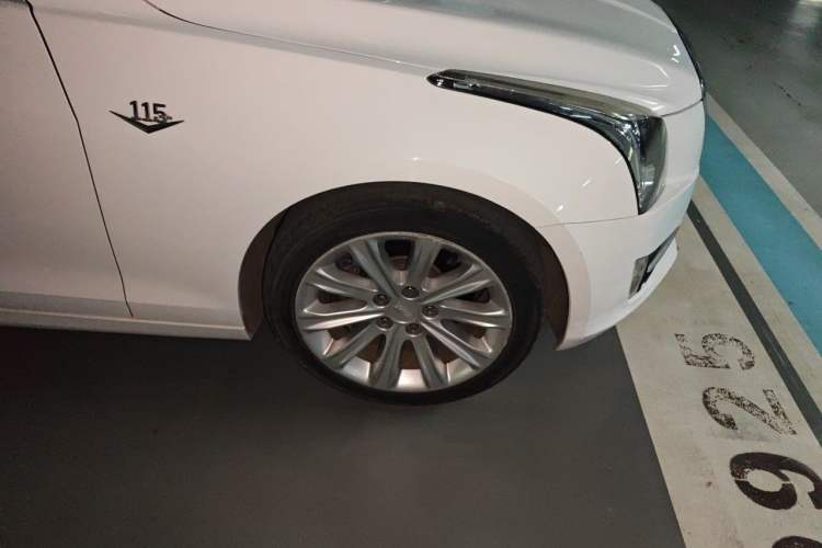 Used Cadillac ATS-L 2017 28T Tech Edition Right Front Wheel Hub