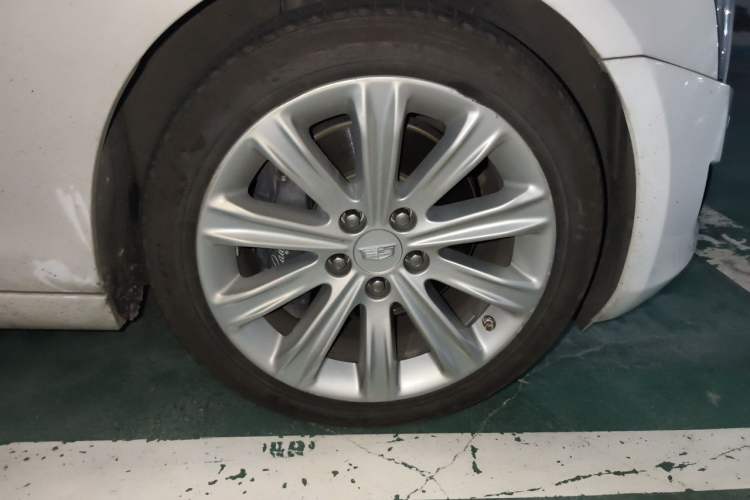 Used Cadillac ATS-L 2017 28T Fashion Edition Right Front Wheel Hub