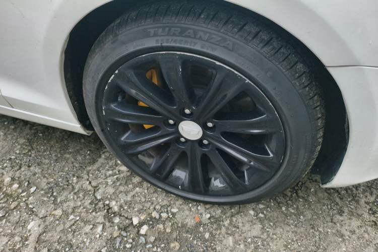Used Cadillac ATS-L 2017 28T Tech Edition Right Front Wheel Hub