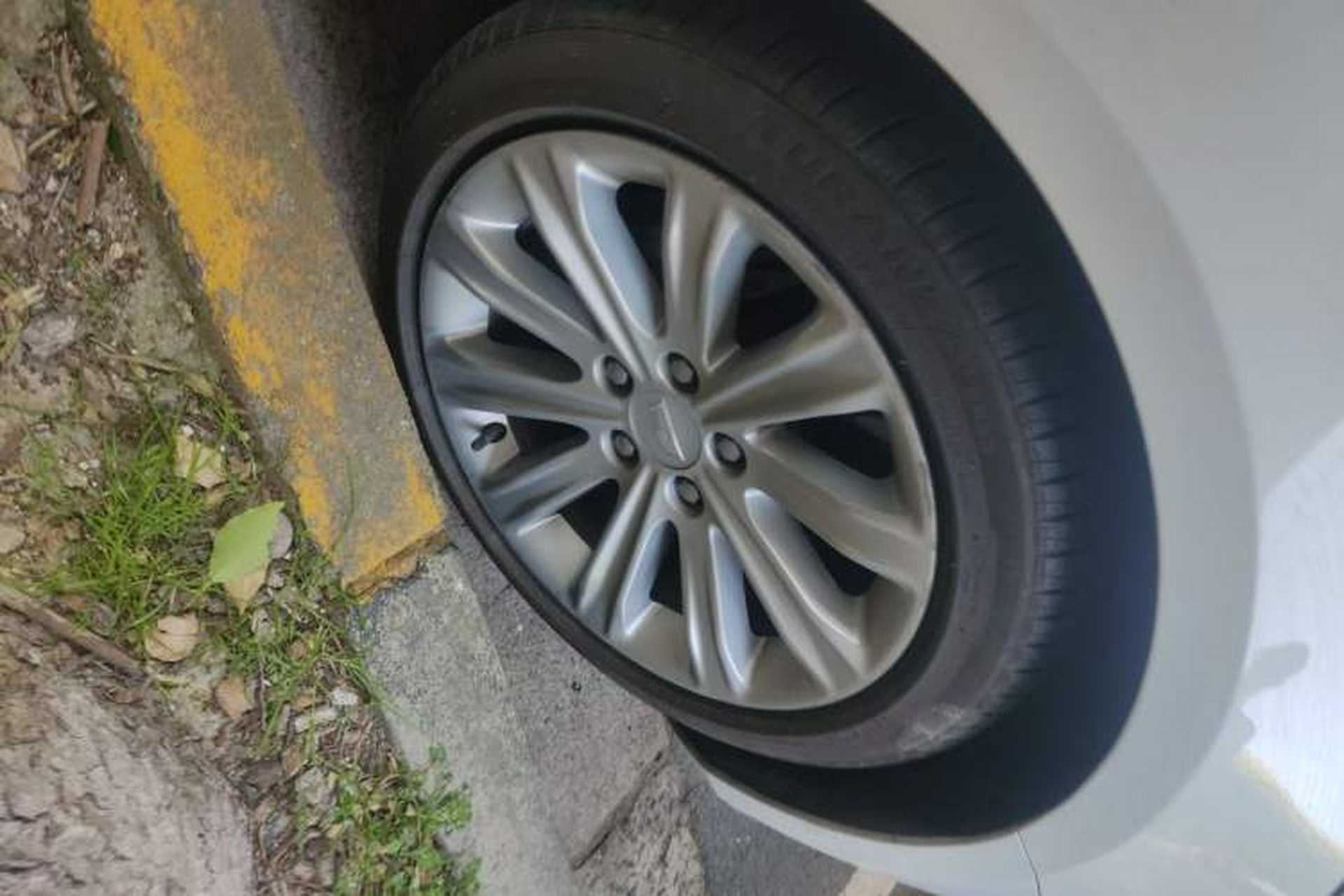 Used Cadillac ATS-L 2017 28T Fashion Edition Right Front Wheel Hub