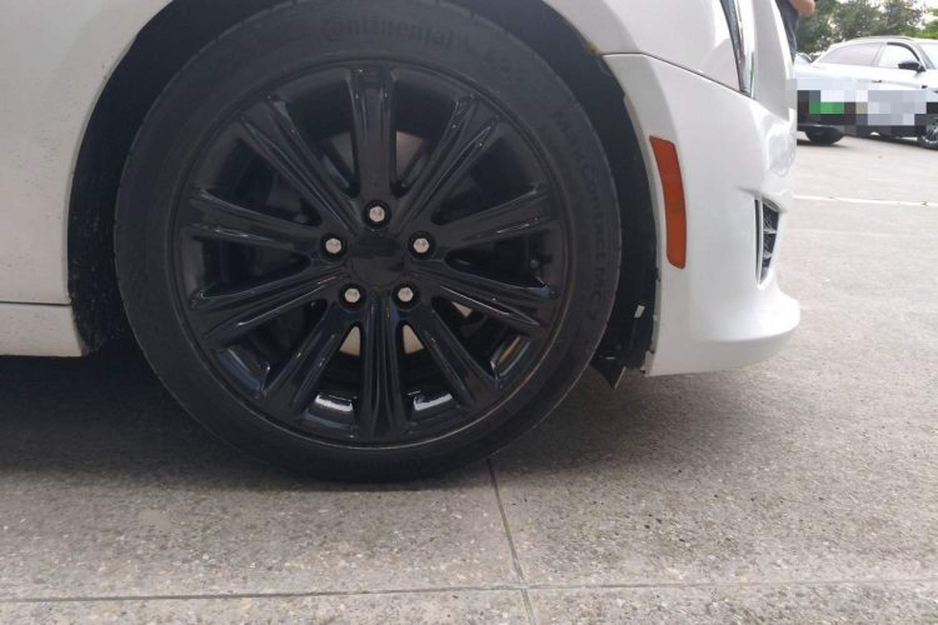 Used Cadillac ATS-L 2017 28T Fashion Edition Right Front Wheel Hub