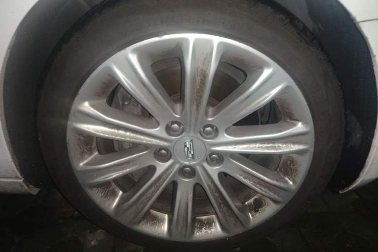 Used Cadillac ATS-L 2017 28T Fashion Edition Right Front Wheel Hub